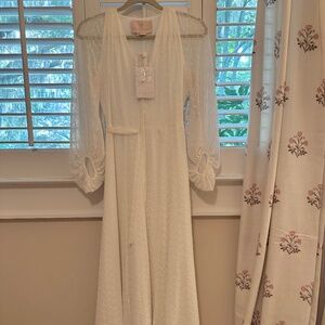 NWT Gal Meets Glam 00 White Maxi Dress NWT